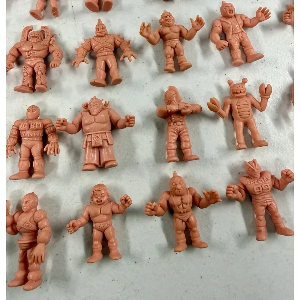 Vintage LOT of 64 M.U.S.C.L.E Muscle Men Figures 1980s Mattel Pink Flesh color